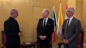 رجي زار المدرسة المارونية في روما: لبنان سيبقى حاضرا في قلب العالم