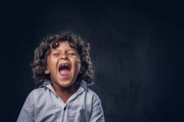 كيفية التعامل مع الطفل العنيد كيفية التعامل مع الطفل العنيد