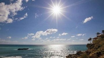 الطقس غدا قليل الغيوم والحرارة فوق معدلاتها جبلا وداخلا