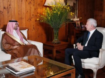 فرنجية استقبل السفير السعودي في زيارة وداعية فرنجية استقبل السفير السعودي في زيارة وداعية