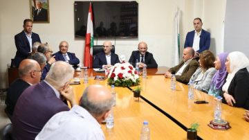 الحجار تفقد مجمع الأبنية الحكومية في شحيم والتقى المجلس البلدي والمخاتير