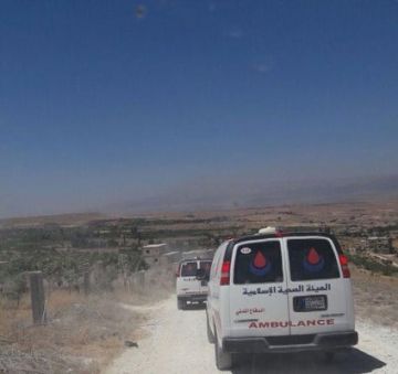الطيران الاسرائيلي استهدف نقطة للهيئة الصحية في بلدة حناوية وسقوط عدد من الاصابات والبحث جار عن مفقودين الطيران الاسرائيلي استهدف نقطة للهيئة الصحية في بلدة حناوية وسقوط عدد من الاصابات والبحث جار عن مفقودين
