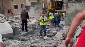 غارة عنيفة على طيرفلسيه... وفيديو من المكان