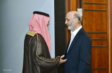 جعجع عرض للمستجدات مع السفير البخاري جعجع عرض للمستجدات مع السفير البخاري