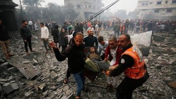 غزة: 3 شهداء وعدد من الجرحى في الخروقات الإسرائيلية خلال الـ 24 ساعة الماضية غزة: 3 شهداء وعدد من الجرحى في الخروقات الإسرائيلية خلال الـ 24 ساعة الماضية