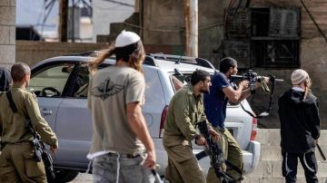 اعتداءات واسعة للمستوطنين في الضفة الغربية المحتلة واستهداف للمقدسات والممتلكات الفلسطينية اعتداءات واسعة للمستوطنين في الضفة الغربية المحتلة واستهداف للمقدسات والممتلكات الفلسطينية