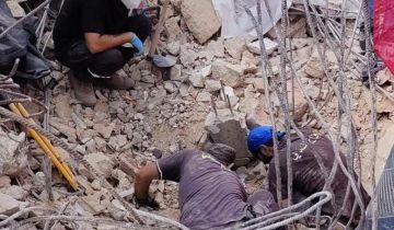 الجنوب يلتقط أنفاسه بعد أشهر من العدوان الدامي على أرضه انتشال شهداء وفتح طرقات وعودة الأهالي وبلديات تحذر الجنوب يلتقط أنفاسه بعد أشهر من العدوان الدامي على أرضه انتشال شهداء وفتح طرقات وعودة الأهالي وبلديات تحذر