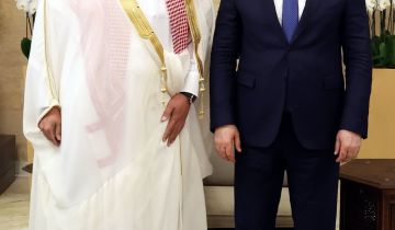 سفراء السعودية والجزائر وسويسرا قدموا أوراق اعتمادهم ورسالة دعم لرئيس الجمهورية من رؤساء دولهم سفراء السعودية والجزائر وسويسرا قدموا أوراق اعتمادهم ورسالة دعم لرئيس الجمهورية من رؤساء دولهم