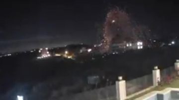 بالفيديو: لحظة الغارة العنيفة بالفيديو: لحظة الغارة العنيفة