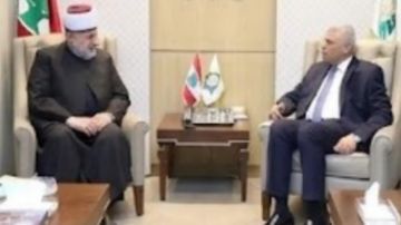 اللواء شقير استقبل وفدا من المجلس الإسلامي العلوي اللواء شقير استقبل وفدا من المجلس الإسلامي العلوي