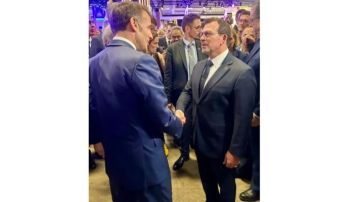 شحادة التقى ماكرون على هامش الدورة العاشرة من معرض (VivaTech)