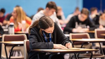تأجيل الامتحانات الرسمية! تأجيل الامتحانات الرسمية!