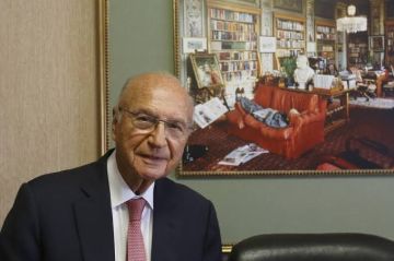 الموت يغيب الوزير السابق بهيج طبارة الموت يغيب الوزير السابق بهيج طبارة