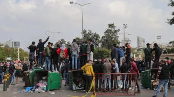 معارضو الحزب: من الإعتراض الفردي إلى الجماعي معارضو الحزب: من الإعتراض الفردي إلى الجماعي