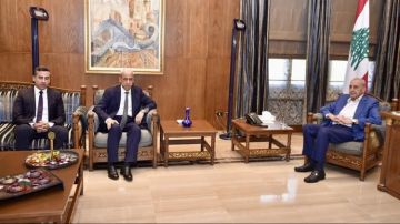 بري تلقى اتصالا من قاليباف منوها بالموقف الإيراني الداعم لجعل وقف الحرب على لبنان أولوية في أي اتفاق وأبرق مهنئا نظيره السنغالي بري تلقى اتصالا من قاليباف منوها بالموقف الإيراني الداعم لجعل وقف الحرب على لبنان أولوية في أي اتفاق وأبرق مهنئا نظيره السنغالي
