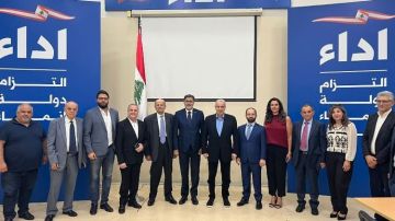 فرعون أمام وفد رابطة الروم الكاثوليك: لا مجال للخلاص الا عبر إنهاء السلاح وإقرار الإصلاحات واعتماد الحياد فرعون أمام وفد رابطة الروم الكاثوليك: لا مجال للخلاص الا عبر إنهاء السلاح وإقرار الإصلاحات واعتماد الحياد