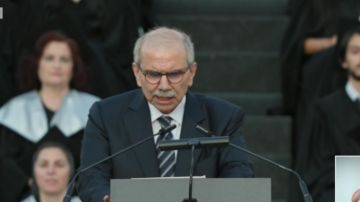 سلام: لا يفاوض عن الدولة غير سلطتها الدستورية... ولن نساوم سلام: لا يفاوض عن الدولة غير سلطتها الدستورية... ولن نساوم