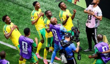 منتخب جنوب افريقيا يخطف التعادل من التشيك بانطلاق الجولة الثانية للمونديال..