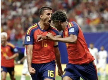 فوز ساحق لإسبانيا على السعودية في كأس العالم