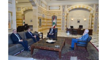 سلام استقبل الممثل الخاص للرئيس الفلسطيني