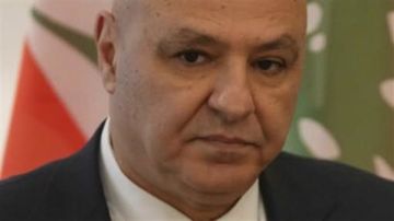 الرئيس عون يصر ويتشبث بالموقف اللبناني الرامي الى الفصل عن مسار التفاهم الاميركي - الايراني الرئيس عون يصر ويتشبث بالموقف اللبناني الرامي الى الفصل عن مسار التفاهم الاميركي - الايراني