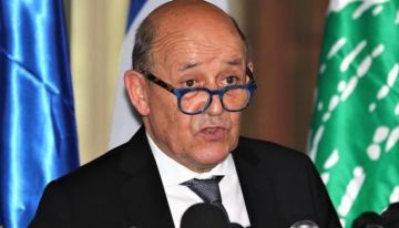 وصول لودريان إلى قصر بعبدا في هذه الأثناء للقاء الرئيس عون