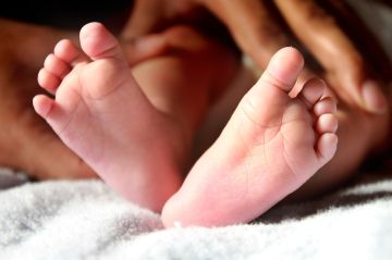 رضيعة داخل كيس في طرابلس رضيعة داخل كيس في طرابلس