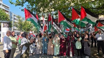 برلين تشهد وقفة تضامنية مع فلسطين رغم ارتفاع الحرارة