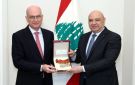 الرئيس عون استقبل سفير ألمانيا في زيارة وداعية وقلده وسام الأرز الوطني من رتبة ضابط أكبر