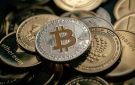 عملة بيتكوين تهبط لأدنى مستوى في أكثر من 3 أشهر