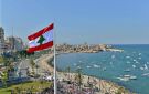 السياحة في مرصاد الحرب... هل يبدد القلق آمال الصيف؟
