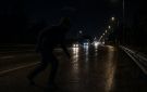 في ظل الحرب ... لص يحرم مواطن جنوبي من مصدر رزقه ... فهل تعرفونه ؟
