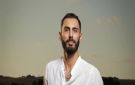 رفض مغادرة بلدته.. استشهاد المخرج علي خليل في غارة العباسية - lb