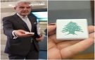 وزير الصناعة اللبناني يوزع الحلويات احتفالا بوقف إطلاق النار ويجيب عن الخطوات التالية