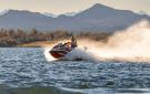 أصيبت بكسور في الظهر أثنار ممارستها الـ Jet Ski 