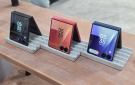  سامسونغ تتجاهل ترقية الشحن في Galaxy Z Flip 8 وتضعفه أمام منافسه