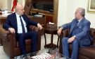 الرئيس عون عرض والمشنوق للأوضاع - lb