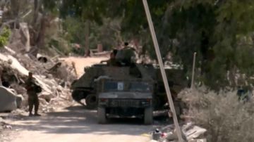 بالفيديو: الجيش يواصل انتشاره جنوبا بالفيديو: الجيش يواصل انتشاره جنوبا