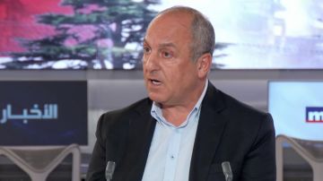 بو عاصي لـMTV: الجيش جاهز ومخنوق لأنه لا يستطيع التحرك بو عاصي لـMTV: الجيش جاهز ومخنوق لأنه لا يستطيع التحرك