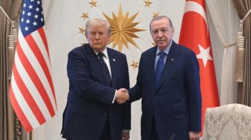 في صحف اليوم: أردوغان طرح على ترامب مبادرة بشأن مشروع اقتصادي وإقليمي واسع يشمل لبنان وتوفير الاستقرار بالمنطقة في صحف اليوم: أردوغان طرح على ترامب مبادرة بشأن مشروع اقتصادي وإقليمي واسع يشمل لبنان وتوفير الاستقرار بالمنطقة