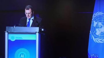 شحادة اختتم زيارته لجنيف بعد مشاركته في الحوار العالمي لحوكمة الذكاء الاصطناعي شحادة اختتم زيارته لجنيف بعد مشاركته في الحوار العالمي لحوكمة الذكاء الاصطناعي