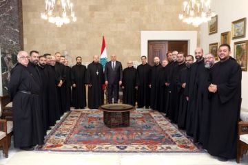عون: قرارنا السيادي بفصل مسارنا عن المسار الإيراني الأميركي هو مشكلة البعض الذي إعتاد أن يكون تحت وصاية تتحكم بنا وتقرر عنا عون: قرارنا السيادي بفصل مسارنا عن المسار الإيراني الأميركي هو مشكلة البعض الذي إعتاد أن يكون تحت وصاية تتحكم بنا وتقرر عنا