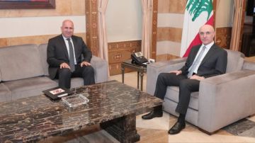 الوزير الحجار استقبل المدير العام للدفاع المدني وديانا طبارة الوزير الحجار استقبل المدير العام للدفاع المدني وديانا طبارة