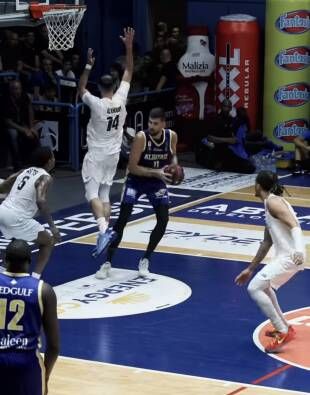 الرياضي يعادل الانطوني بفوزه عليه 74-57 في بعبدا