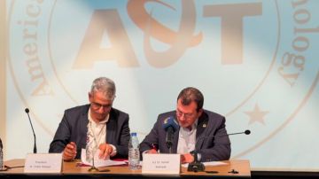 مذكرة تفاهم بين وزارة الدولة لشؤون التكنولوجيا وجامعة AUT مذكرة تفاهم بين وزارة الدولة لشؤون التكنولوجيا وجامعة AUT