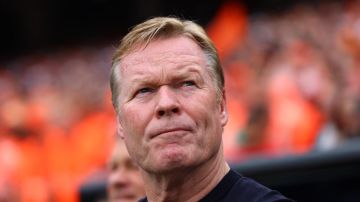 استقالة مدرب منتخب هولندا استقالة مدرب منتخب هولندا