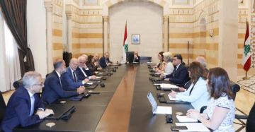 الوزير مرقص بعد الاجتماع الوزاري برئاسة سلام: الاجتماع ناقش عودة أهالي الجنوب وإعادة الإعمار وقدر الأضرار الأولية المباشرة المادية للحرب ب 4 مليارات دولار الوزير مرقص بعد الاجتماع الوزاري برئاسة سلام: الاجتماع ناقش عودة أهالي الجنوب وإعادة الإعمار وقدر الأضرار الأولية المباشرة المادية للحرب ب 4 مليارات دولار