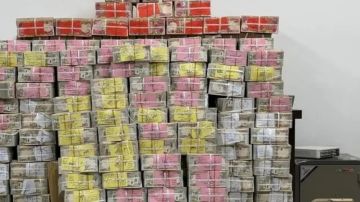 فضيحة عراقية: ضبط 127 مليار دينار و24 مليون دولار! فضيحة عراقية: ضبط 127 مليار دينار و24 مليون دولار!