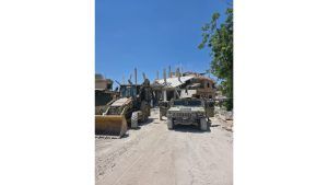 الجيش: الوحدات العسكرية المختصة تجري مسحا هندسيا في زوطر الغربية الجيش: الوحدات العسكرية المختصة تجري مسحا هندسيا في زوطر الغربية