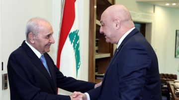 بري مغادرا بعبدا: مرتاح بري مغادرا بعبدا: مرتاح